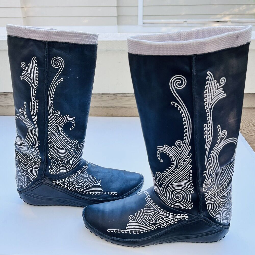 PUMA Monsoon Black Tall Embroidered Boots Size 6